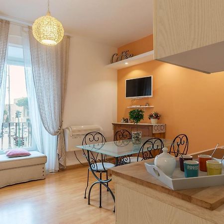 Lovely Flat San Giovanni Рим Екстер'єр фото